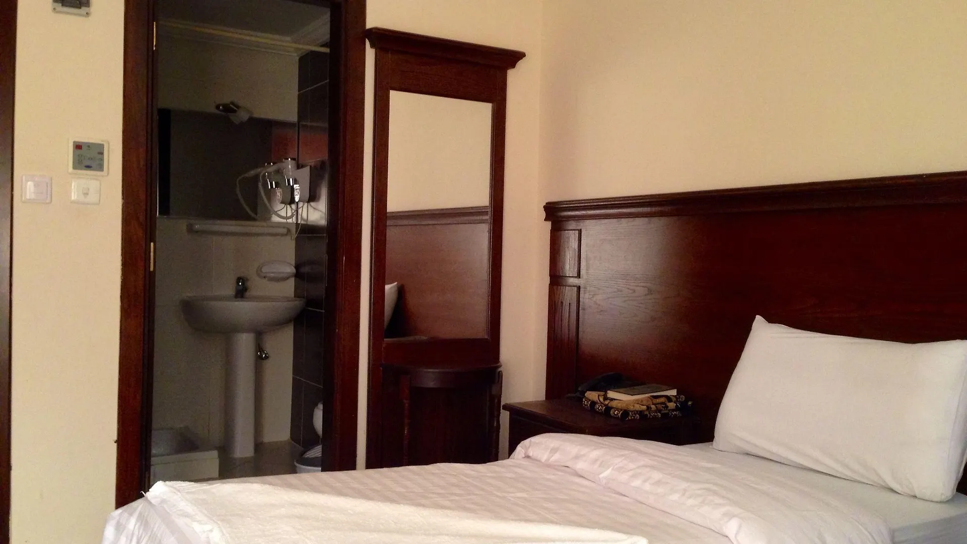 Qasr Al Azizia Hotel Mekke