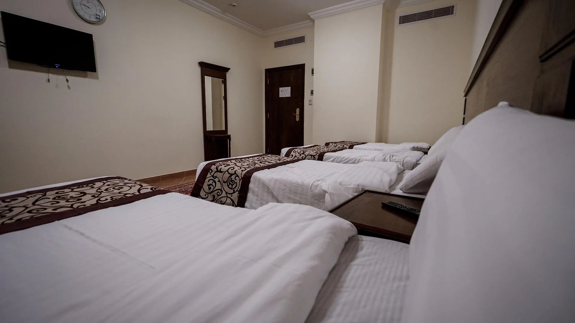 Qasr Al Azizia Hotel مكة 3*,