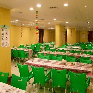 Qasr Al Azizia Hotel مكة 3*,